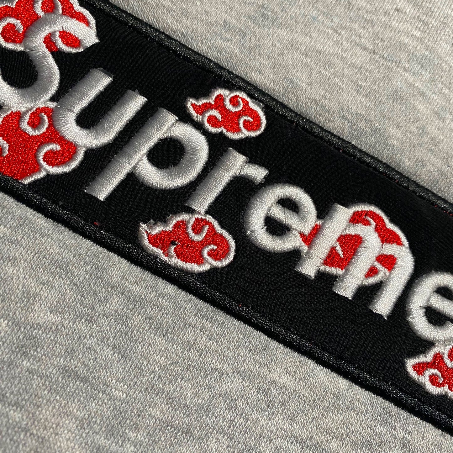 LIMITED Supreme Akatsuki EMBROIDERED T-Shirt